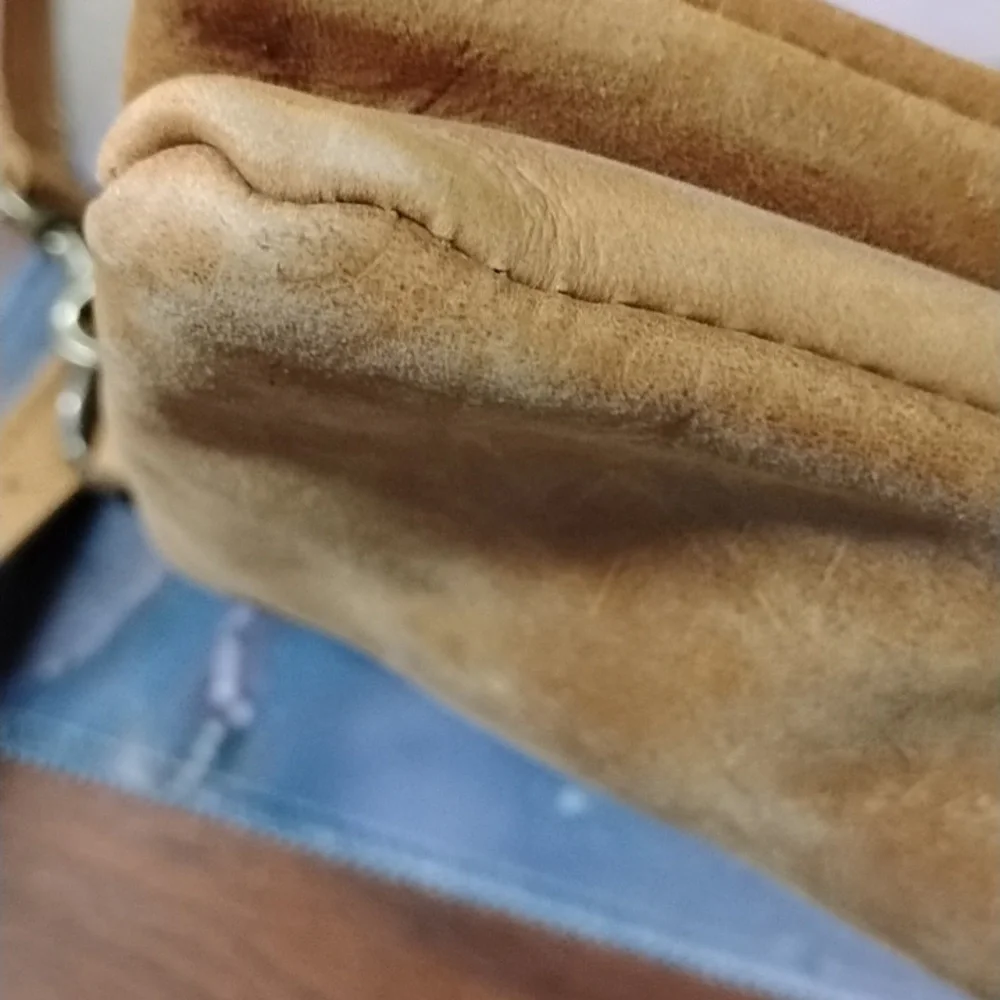Able Tan Leather Shoulder Bag - Picture 9 of 9